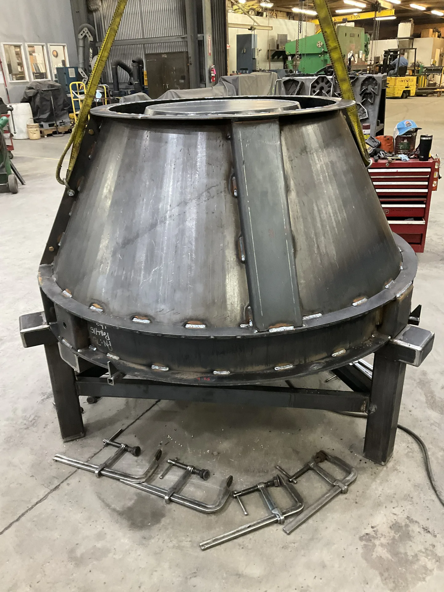 Large curved steel mold assembly fabricated in the Barnes shop