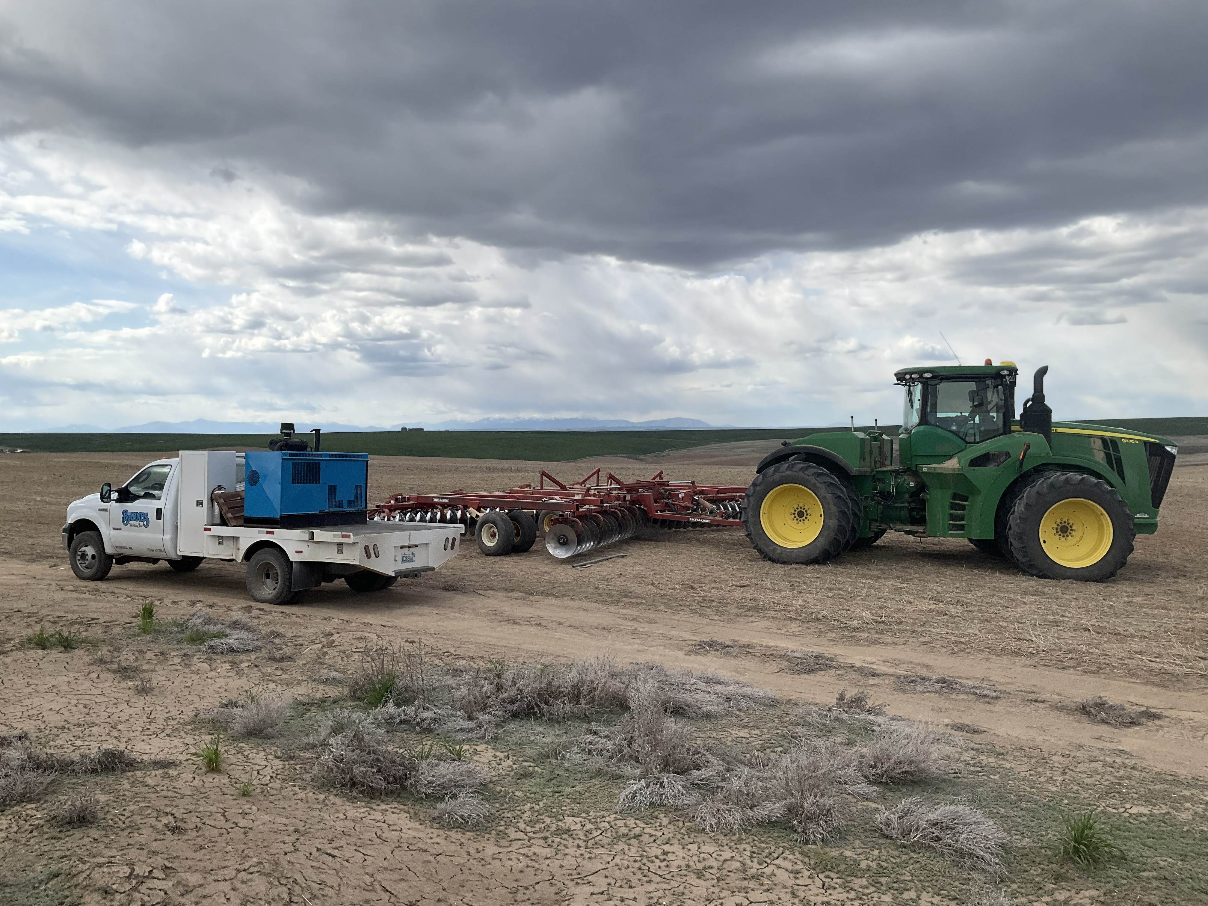 Barnes hydraulic cylinder repair work on agricultural equipment